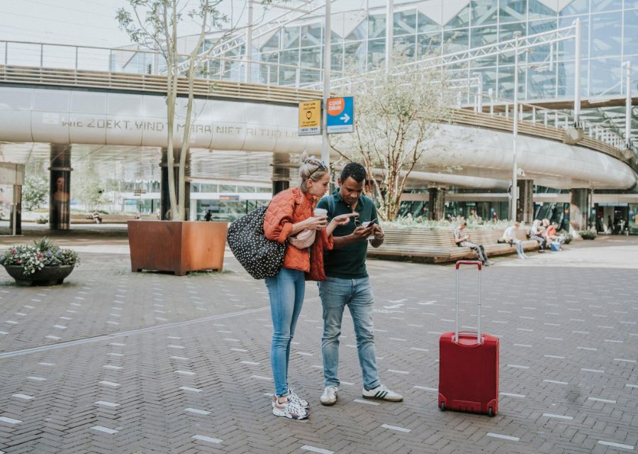 Koppel meldt schade op vliegveld | Schade aan op reis, wat nu? | Interpolis