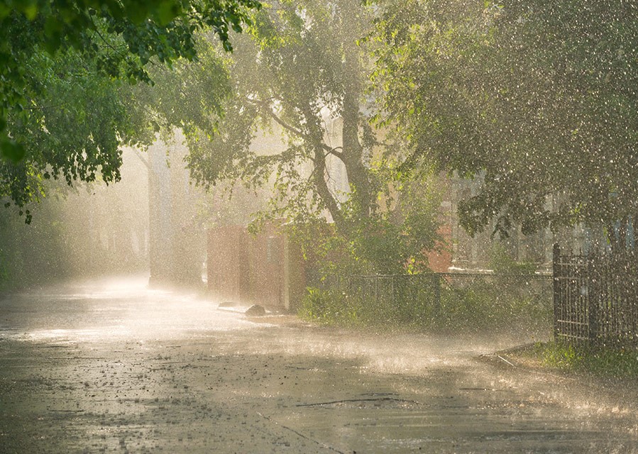 Hevige regenval. Stormschade, is dit verzekerd?