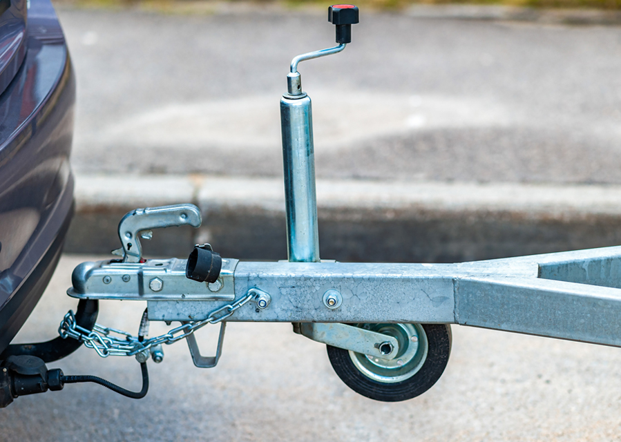 Aanhangwagen met schade die verzekerd is met een aanhangwagenverzekering